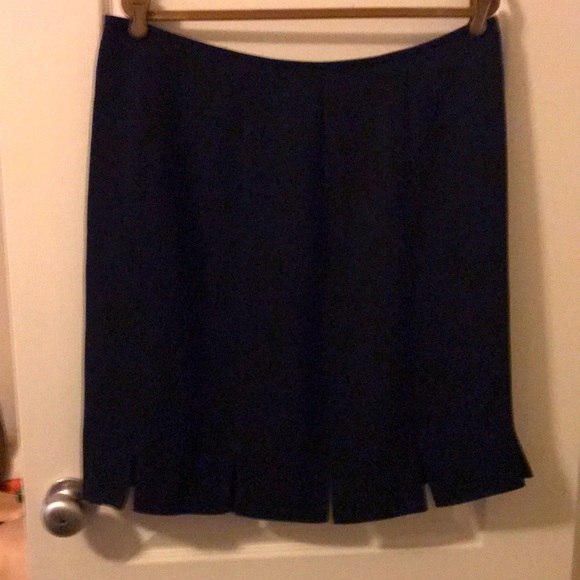 Kasper Dresses & Skirts - KASPER SKIRT Black /Size #16. Split flaps / lining.